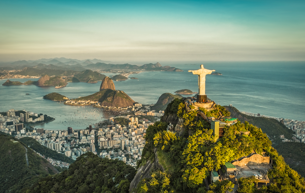 Fraudsters impersonate postal service agents in a new malware campaign to target Brazilian users Fraudsters impersonate postal service agents in a new malware campaign to target Brazilian users