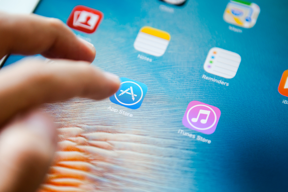 Think Your iPhone is Safer Than Android? Here are Three Vicious Malware That Target iOS Platform Think Your iPhone is Safer Than Android? Here are Three Vicious Malware That Target iOS Platform